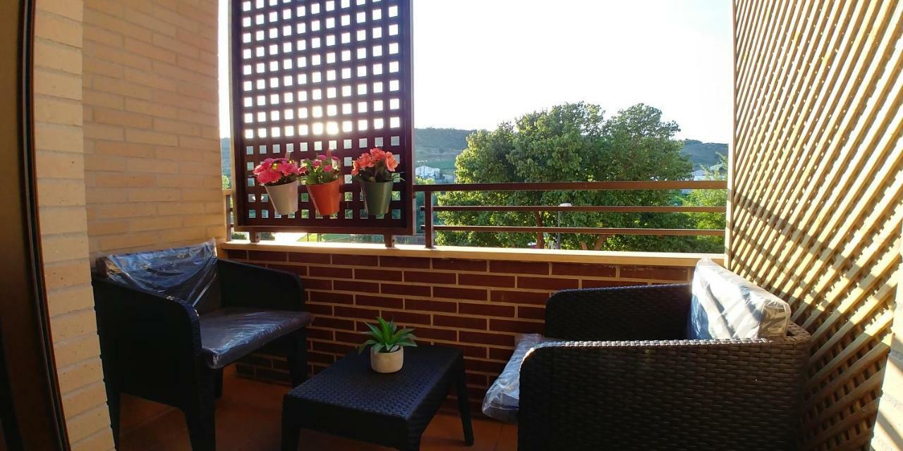 Apartamento Entrevinas En El Corazon De La Rioja Fuenmayor Luaran gambar