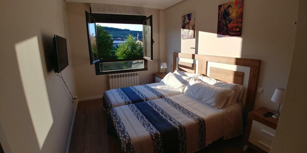 Apartamento Entrevinas En El Corazon De La Rioja Fuenmayor Luaran gambar